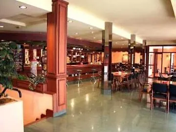 Canal Hotel 2*